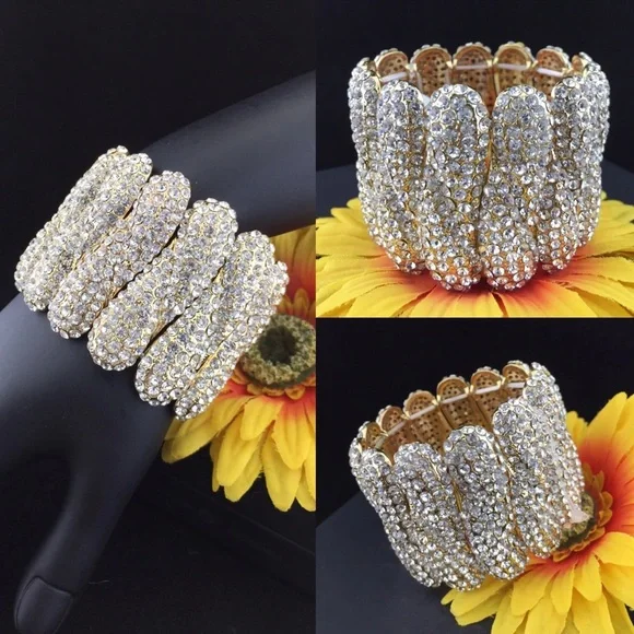 Classic Pageant Pave Austrian Clear Crystal Stretch Bracelet Gold Tone 2” Long - Picture 9 of 11